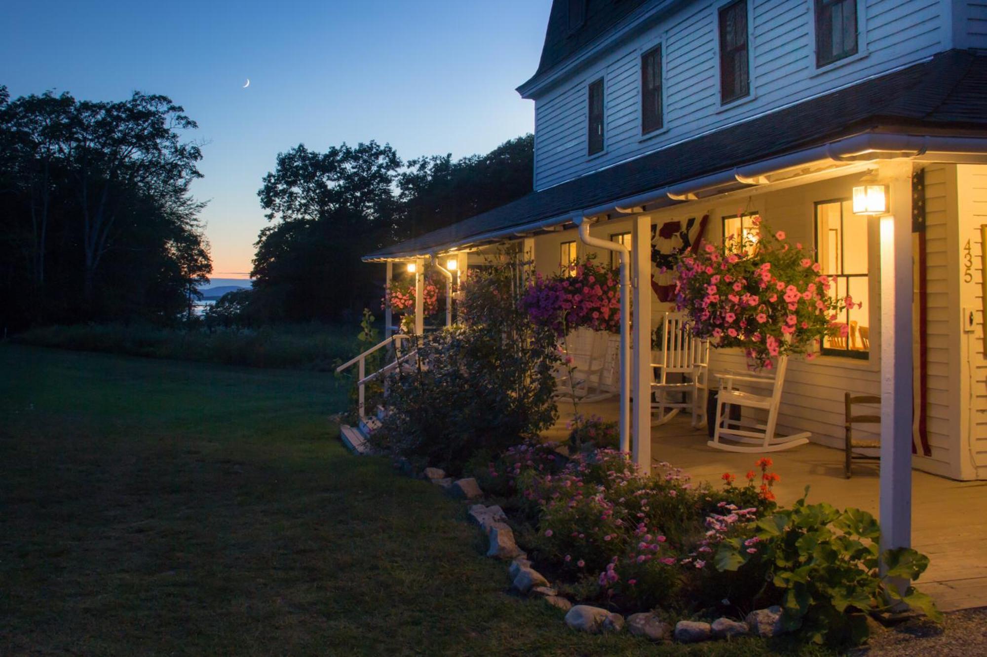 Oakland House Seaside Inn & Cottages Brooksville Exterior photo